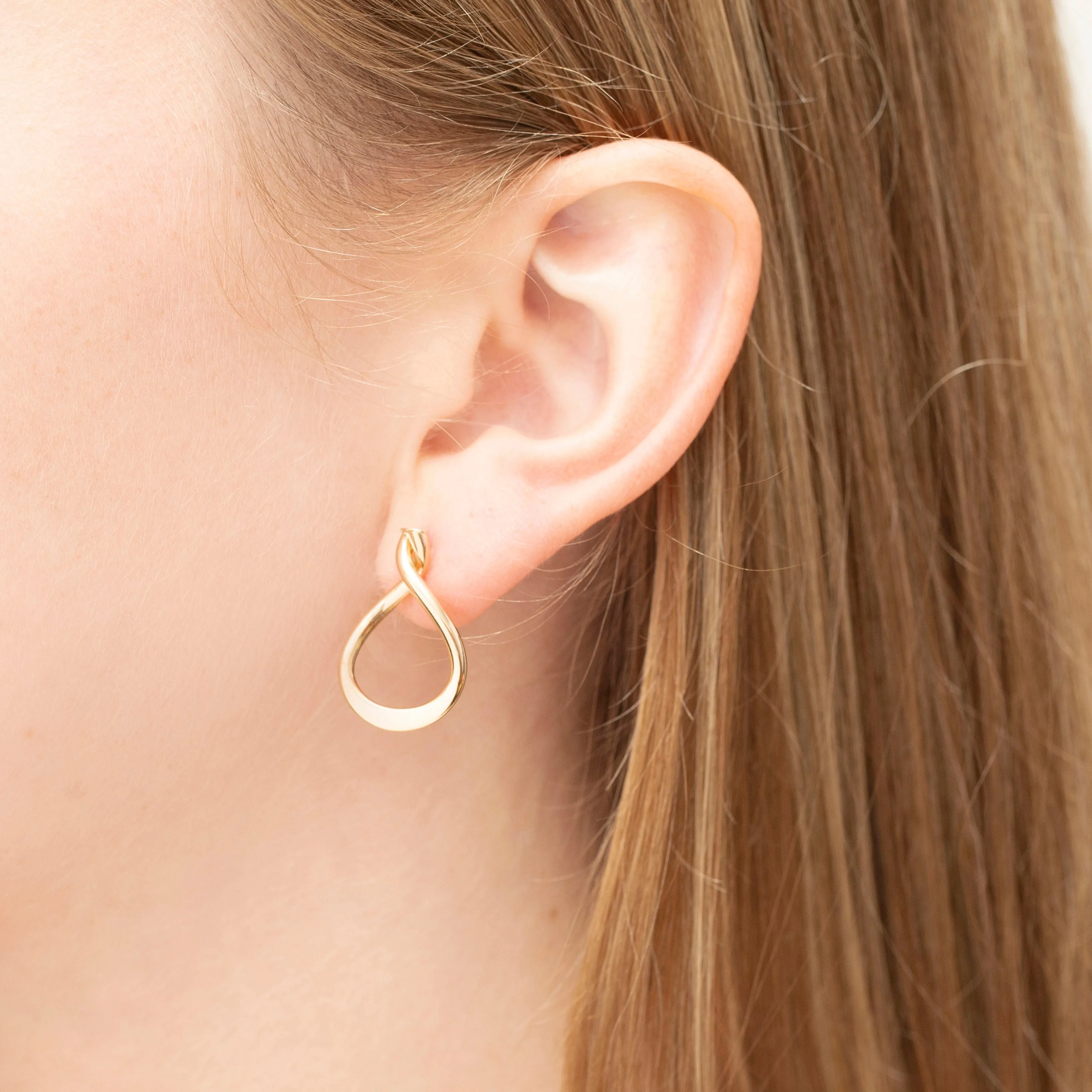 14K Gold Open Teardrop Earrings