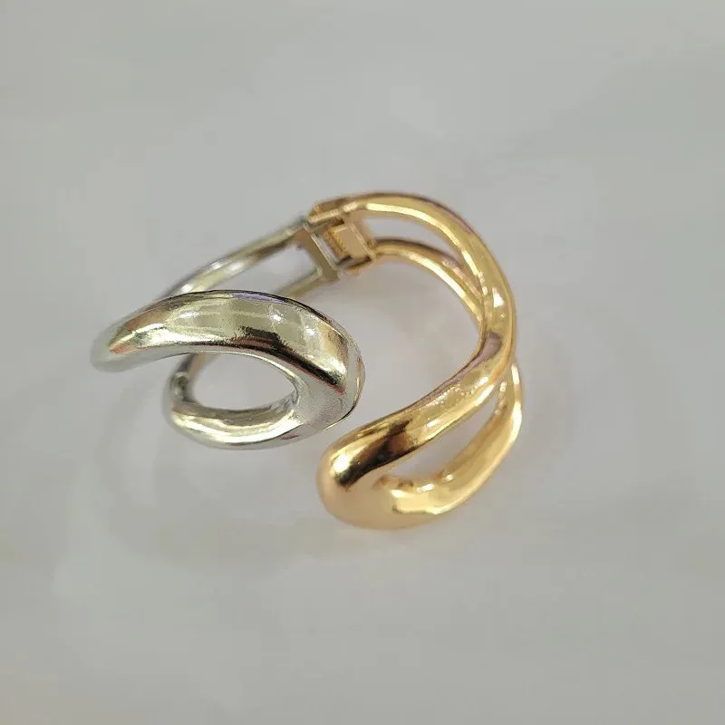 Avari Cuff