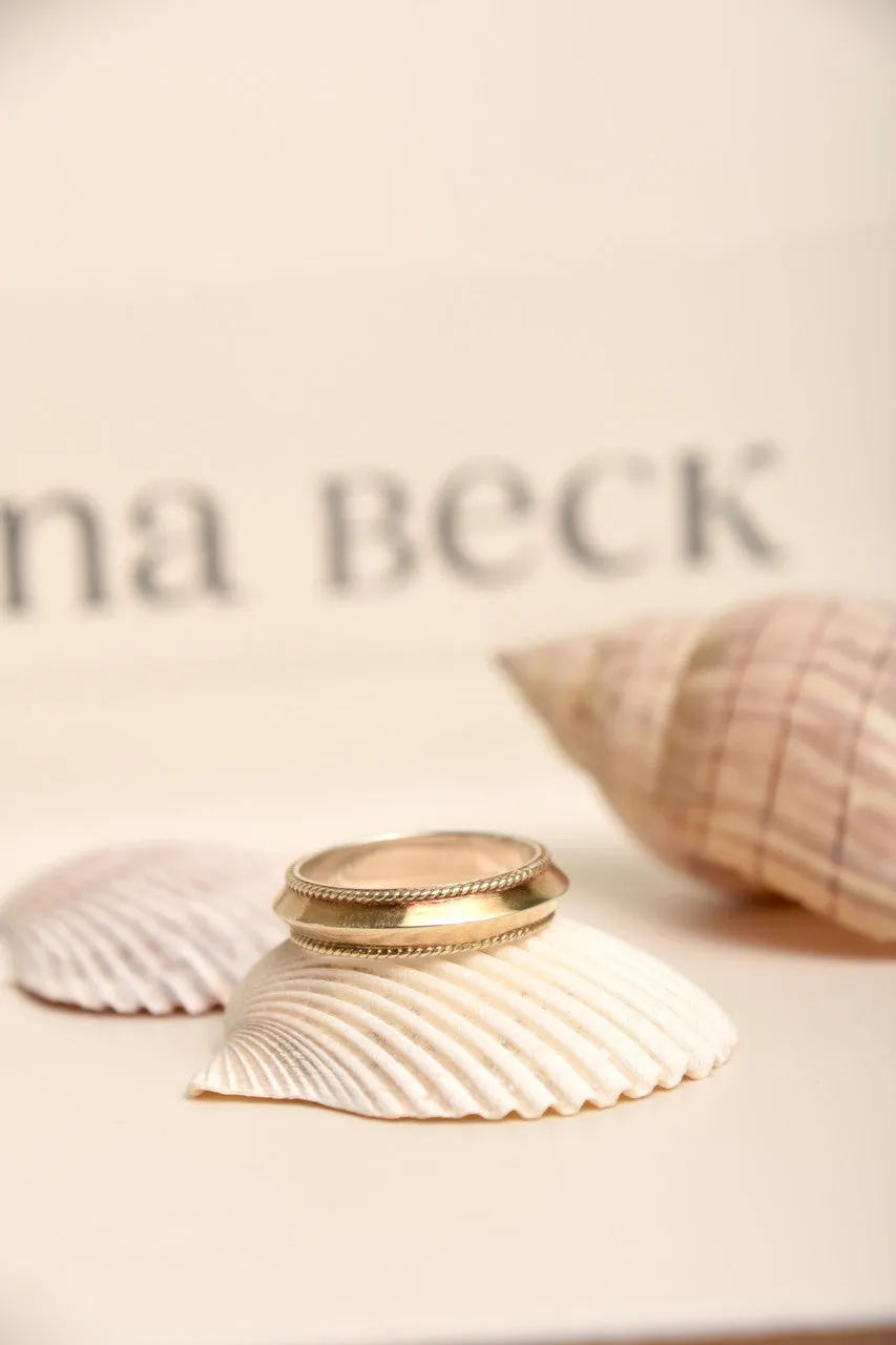 EDGE STACKING RING