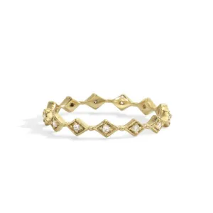 filigree eternity band