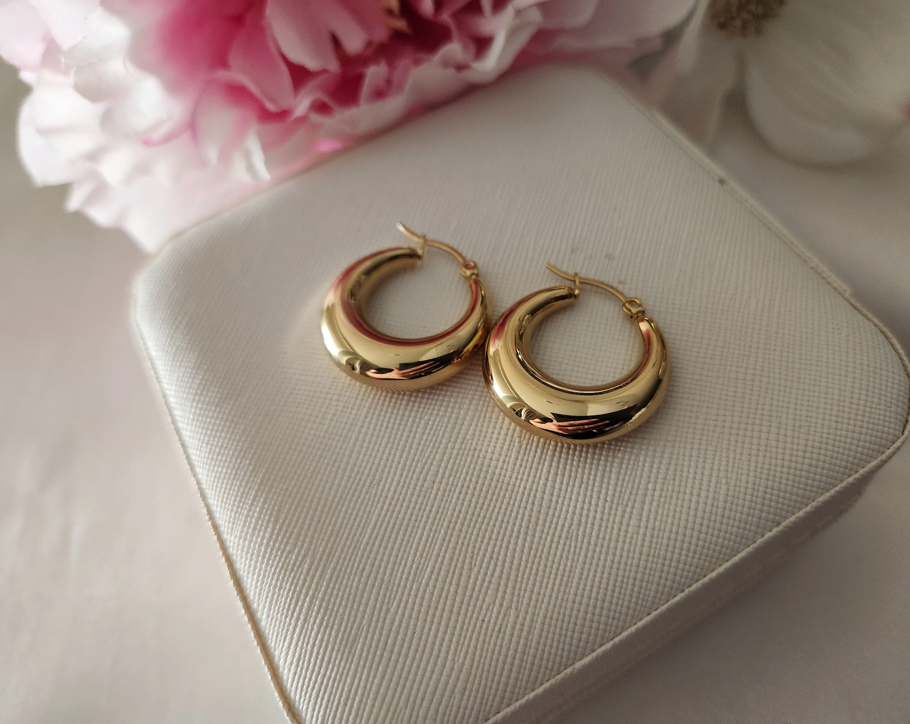 Gold Hoop Earrings , Waterproof , High Quality.