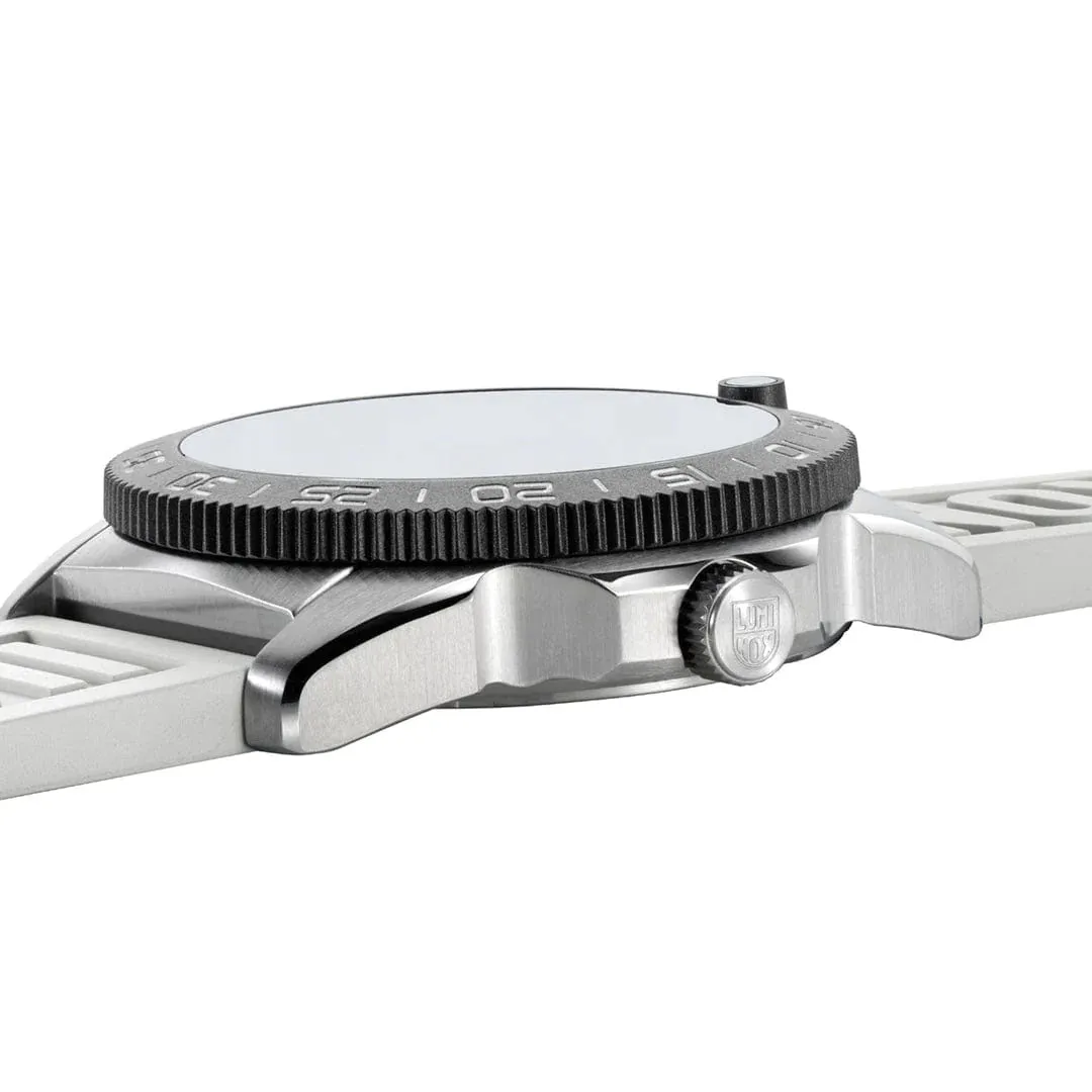 Luminox Pacific Diver Ripple Collection 3120M Series Watch