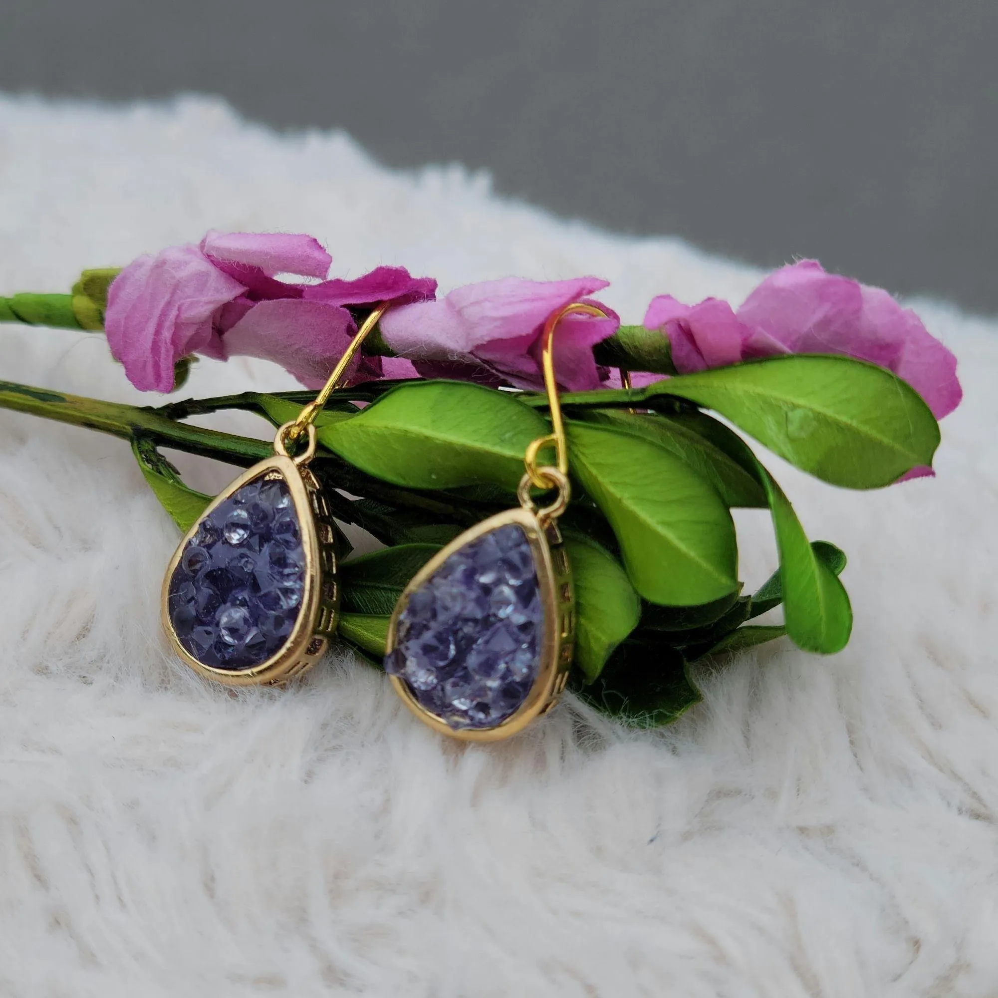 NEW Purple Druzy Dangle Drop Gold Tone Earrings - 1.25" Total Length