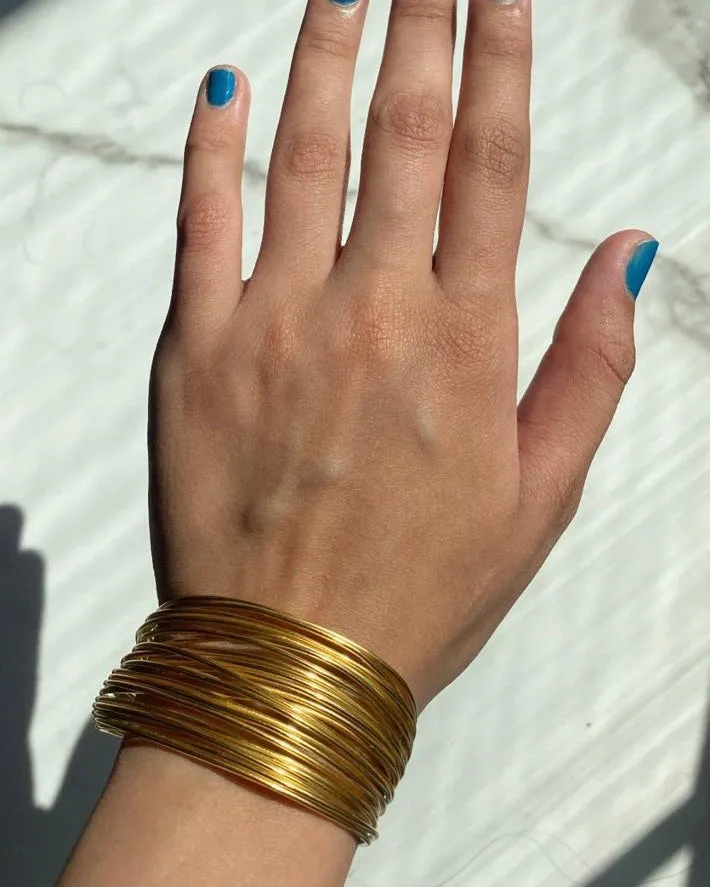Qi cuff
