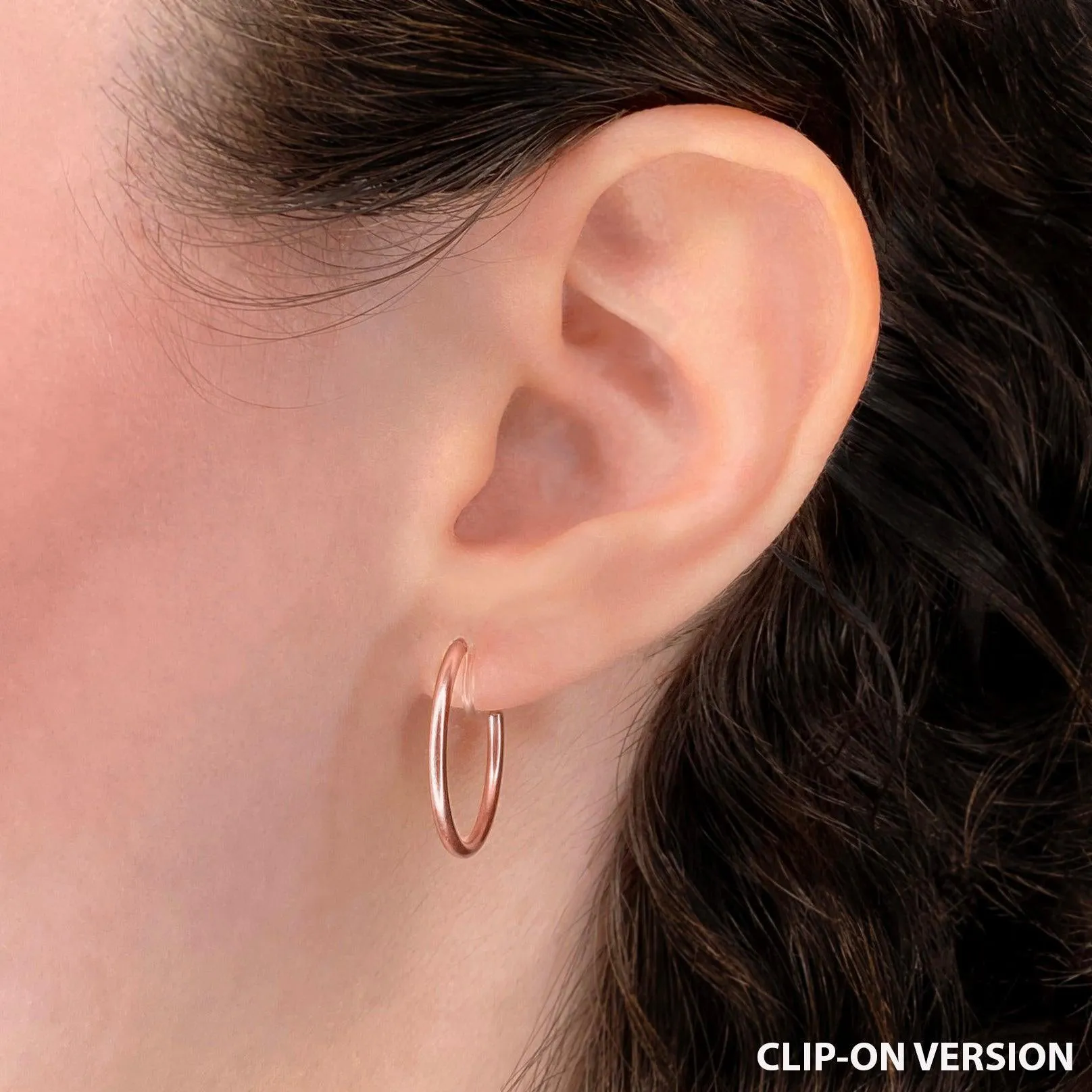 SMALL HOOP EARRINGS IN ROSE GOLD