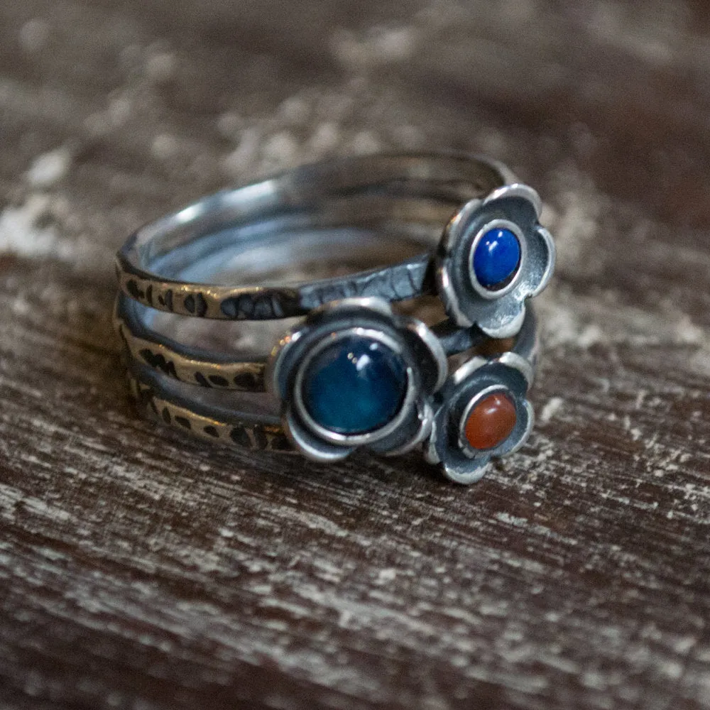 Sterling Silver Ring with Coral, Lapis, and Agate - Guess.
