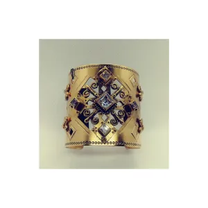 The Paloma Cross Cuff (C:TPC-bg-sq1-a1)