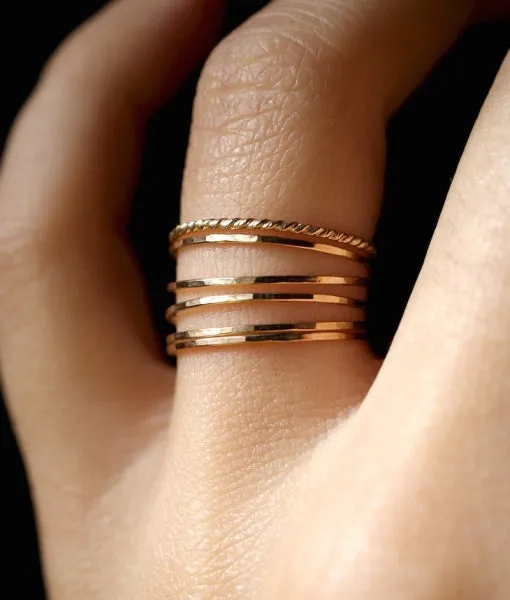 TWISTED THIN STACKING RING